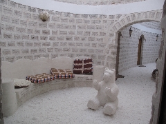   Zoom : Toutes les chambres sont entièrement sculptées en sel  